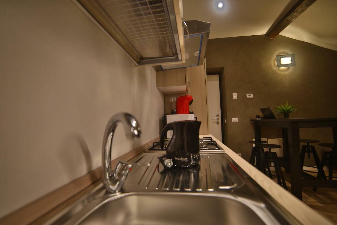 Moscova Attic Near Duomo Apartment Milan Bagian luar foto
